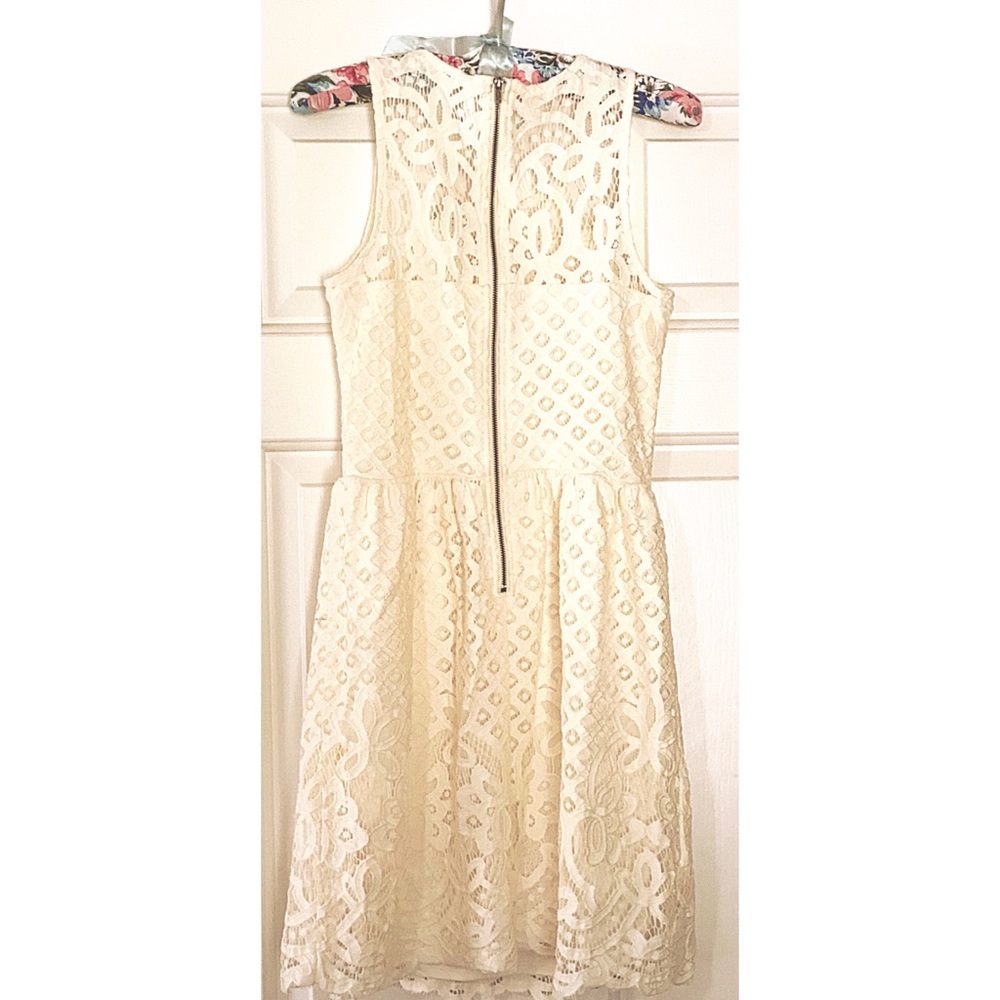 Xhilaration cream lace sleeveless dress - Picture 6 of 6